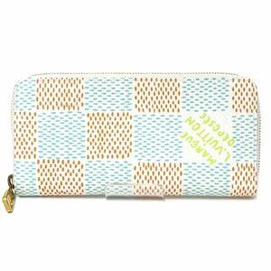 LOUIS VUITTON White Damier Wallet
